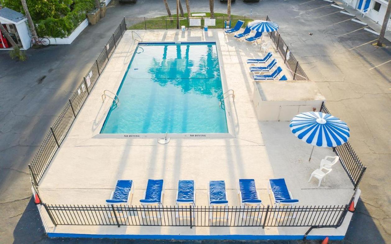 Royal Palms Motel Tybee Island Bagian luar foto